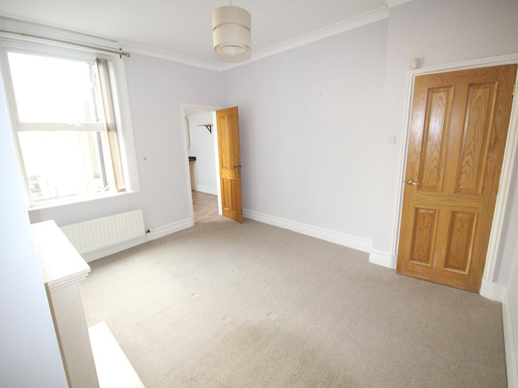 3 bedroom terraced house To Let in Barnoldswick - IMG_1477.jpg